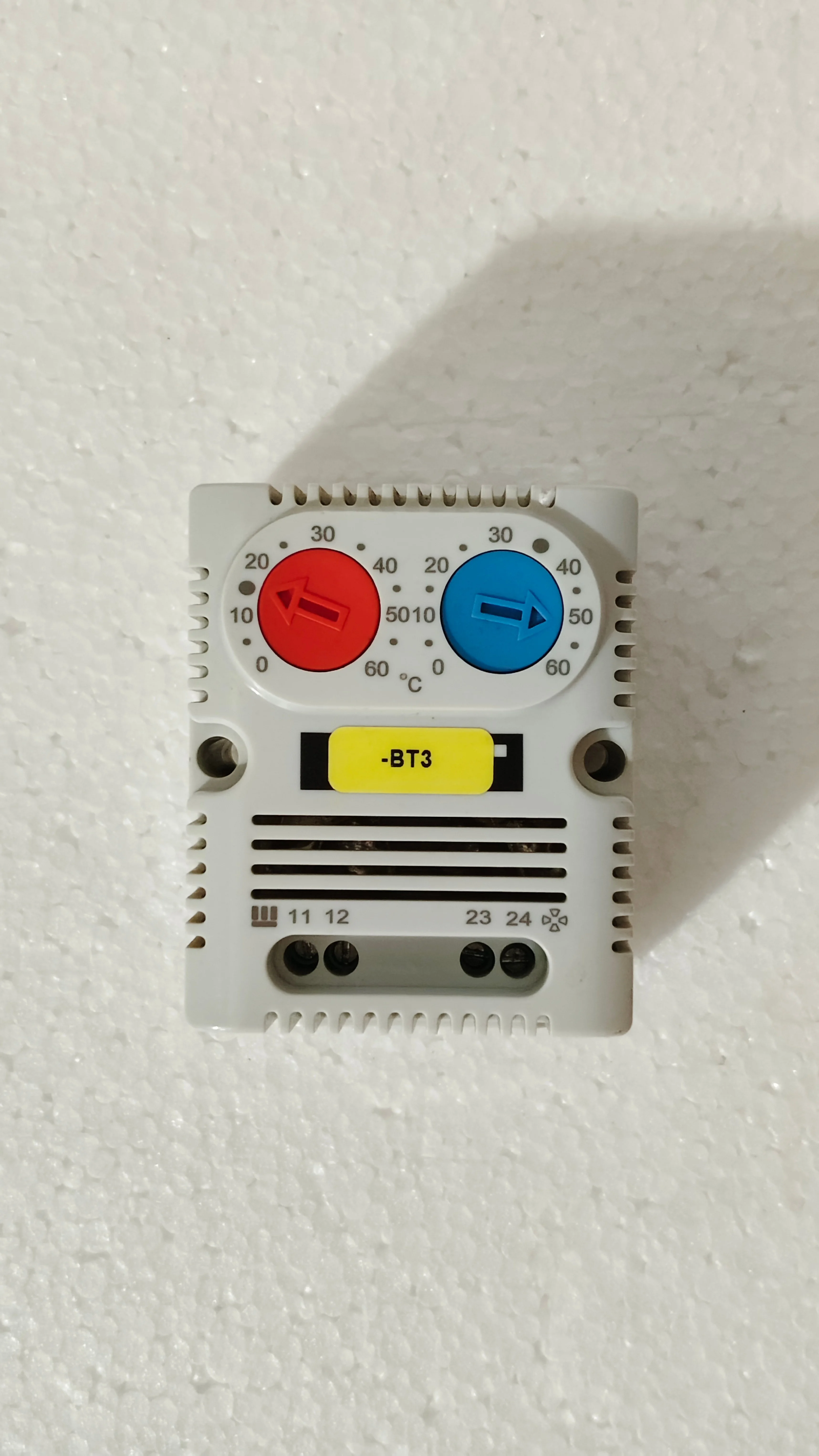 Schneider Electric NSYCCOTHD Double Thermostat