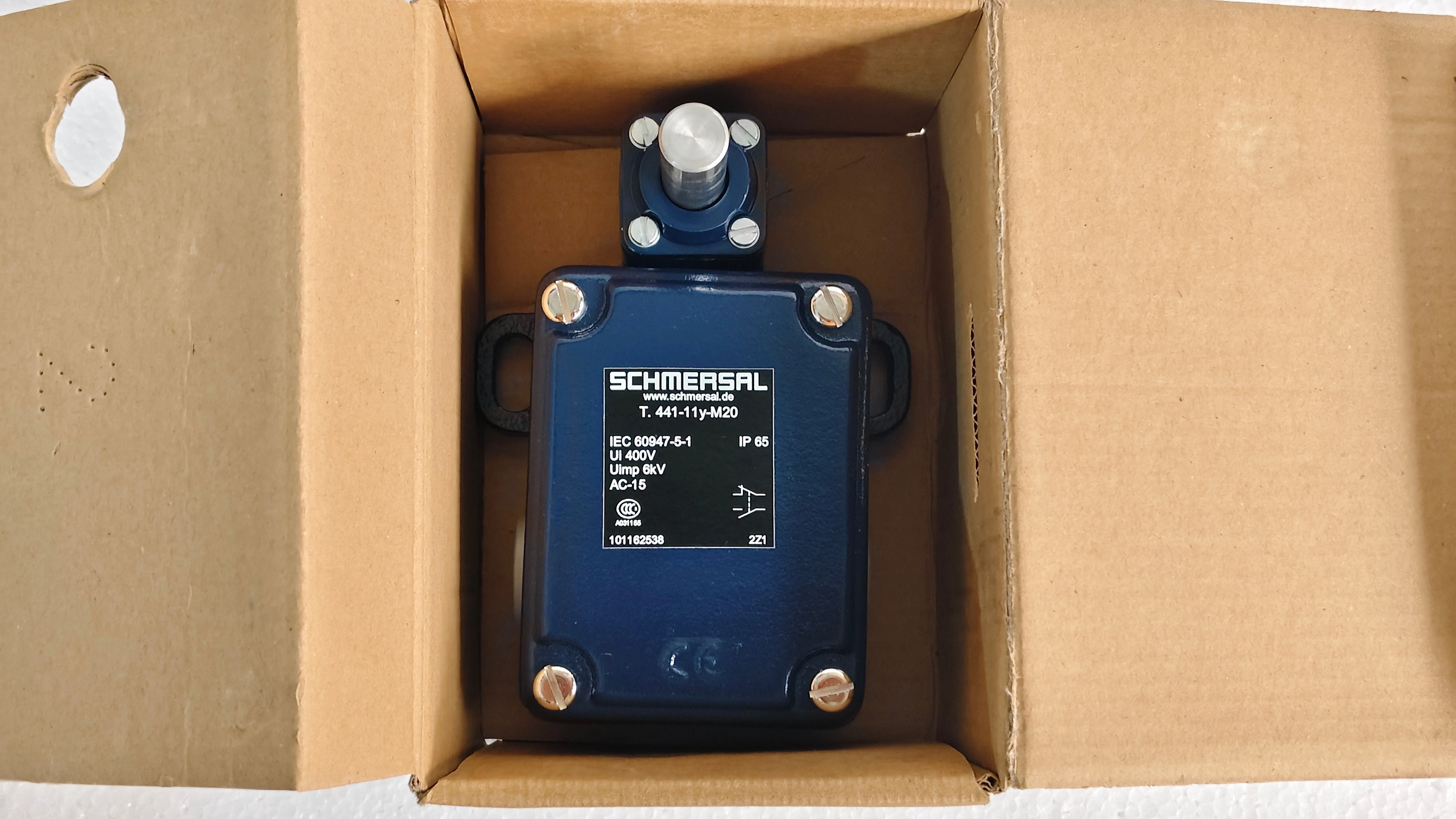 Schmersal T. 441-11Y-M20, 441 Belt Alignment Switch, 101162538