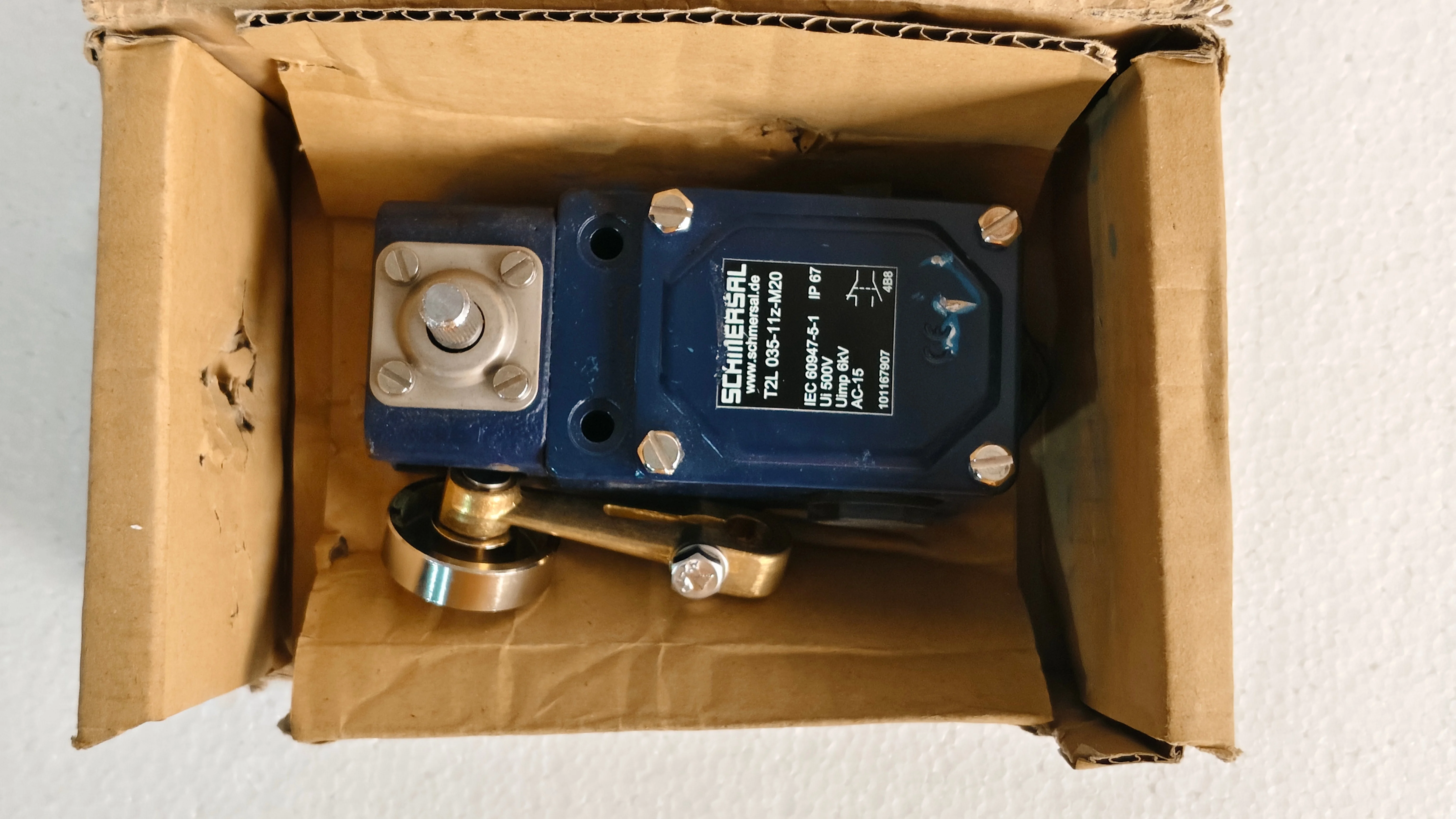 Schmersal T2L 035-11z-M20 Limit Switch, 101167907