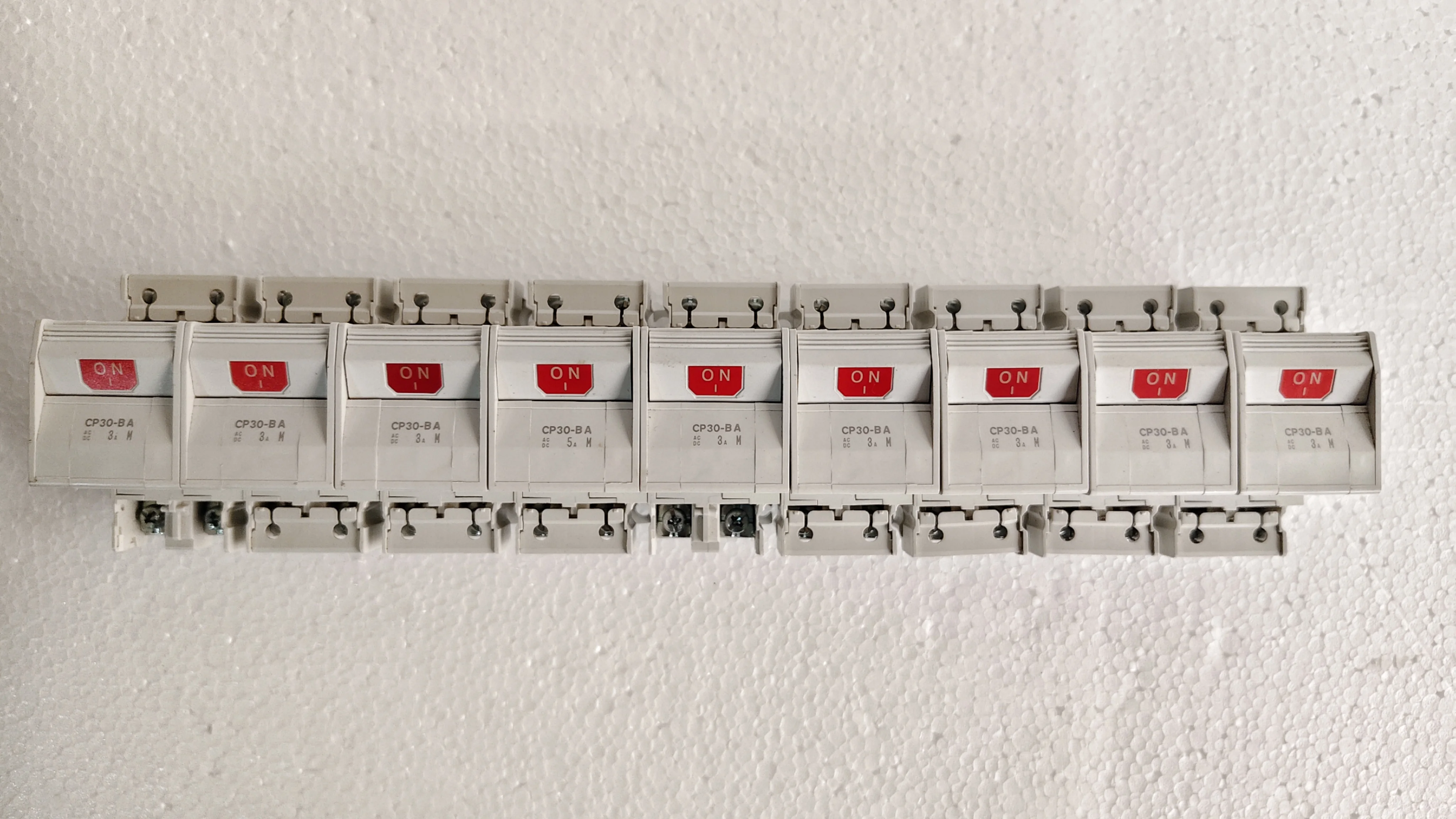 Mitsubishi CP30-BA Circuit Protector 3A Lot of 09 Pcs