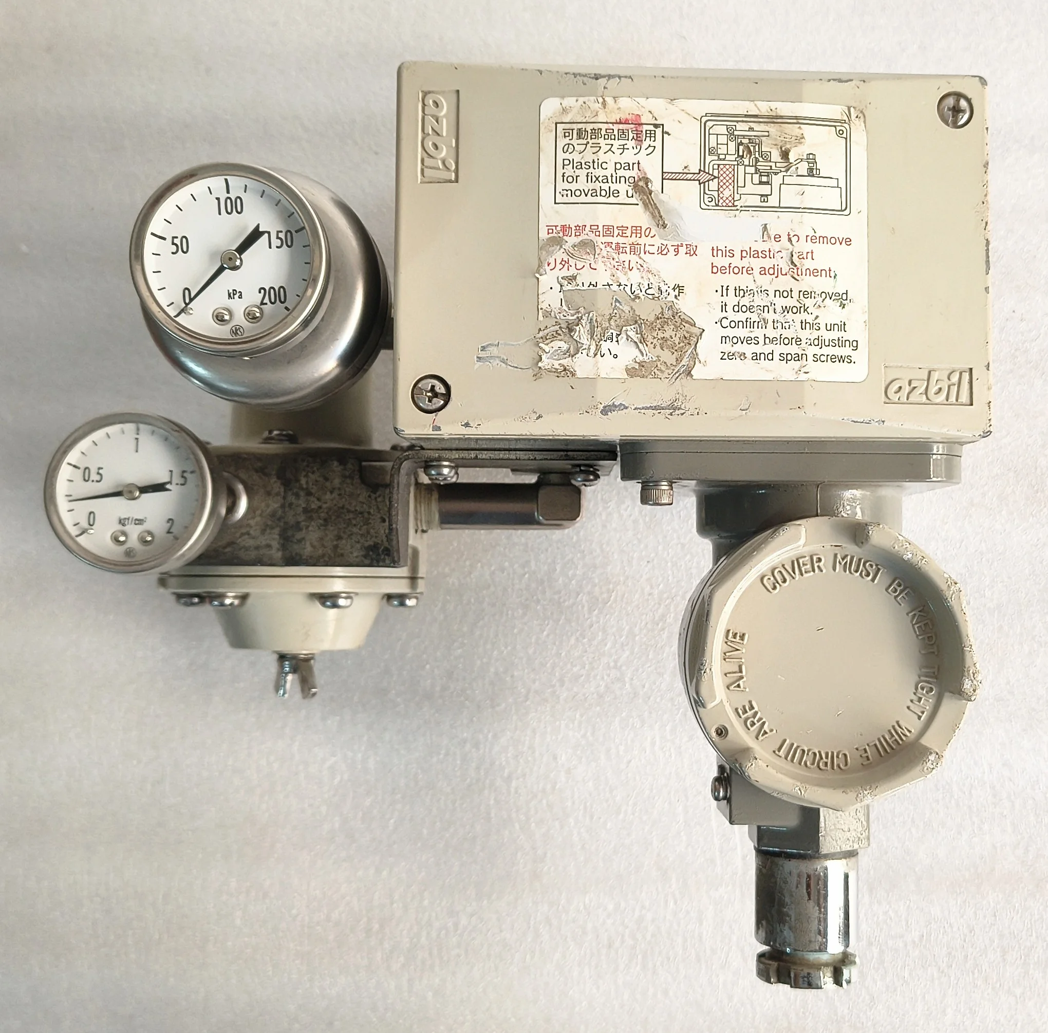 AZBIL KUX113-XW11AX-G7 I/P CONVERTER PROD R-MAJDM-41-021