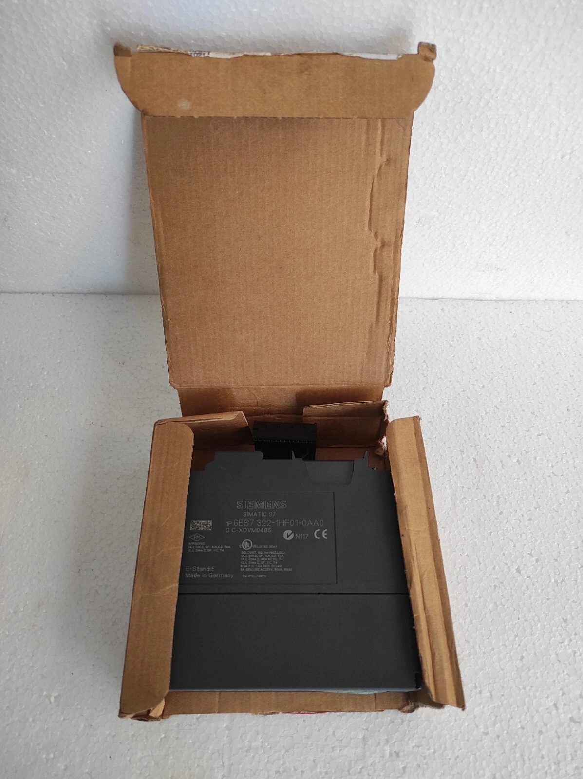 Siemens 6es7 322 1hf01-0aa0 / 6ES7 322-1HF00-0AA0 Relay Output Module