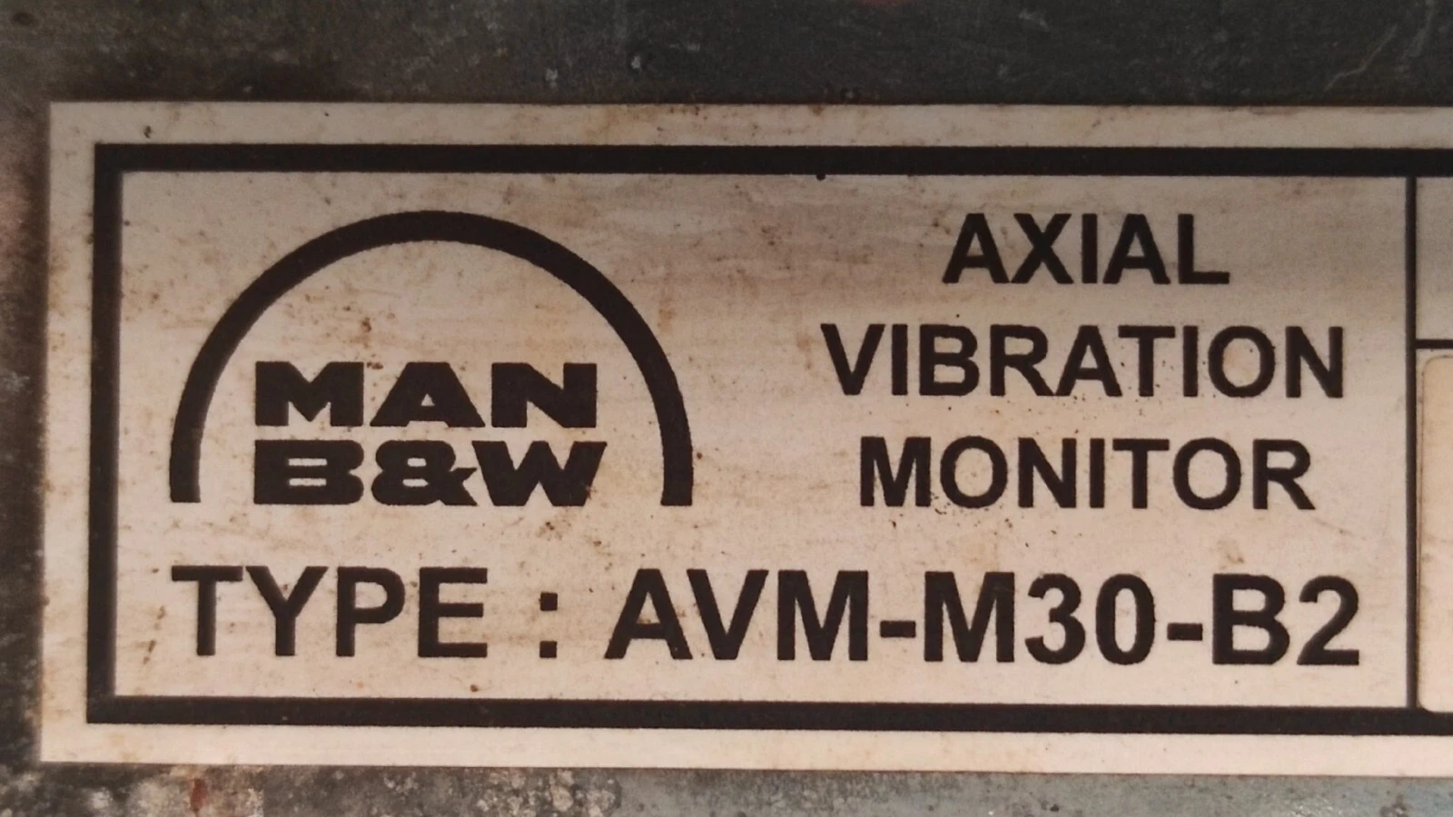 admin/uploads/uploads/man_b_w_avm-m30-b2_8.webp