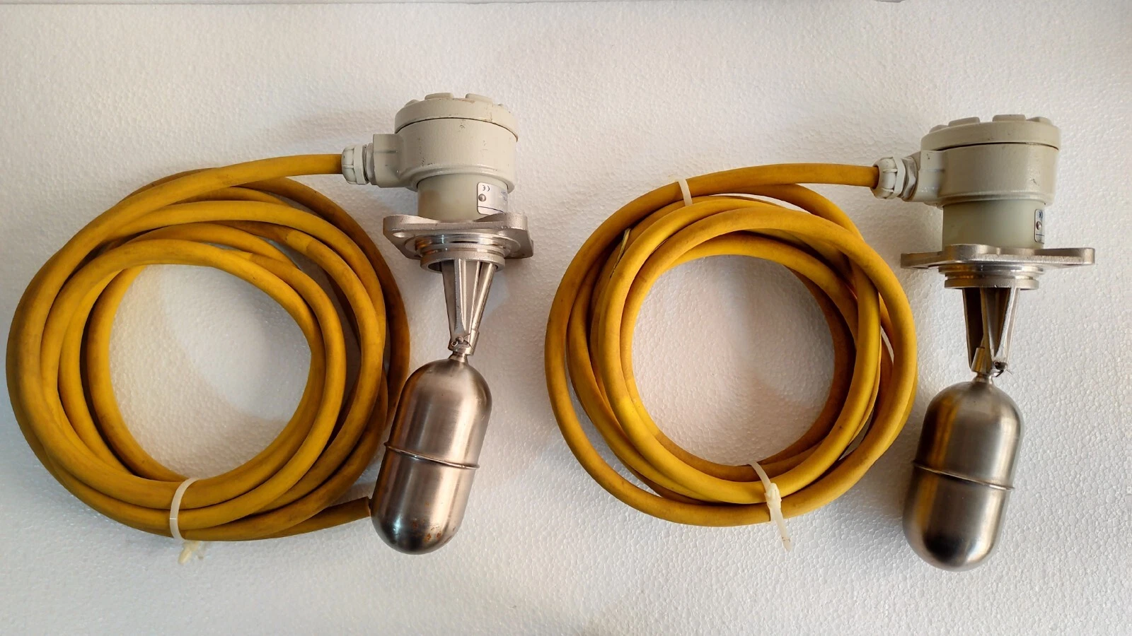 Nivelco Nivomag mku-210-0 / MKU-210-0 Magnetic Float Switch