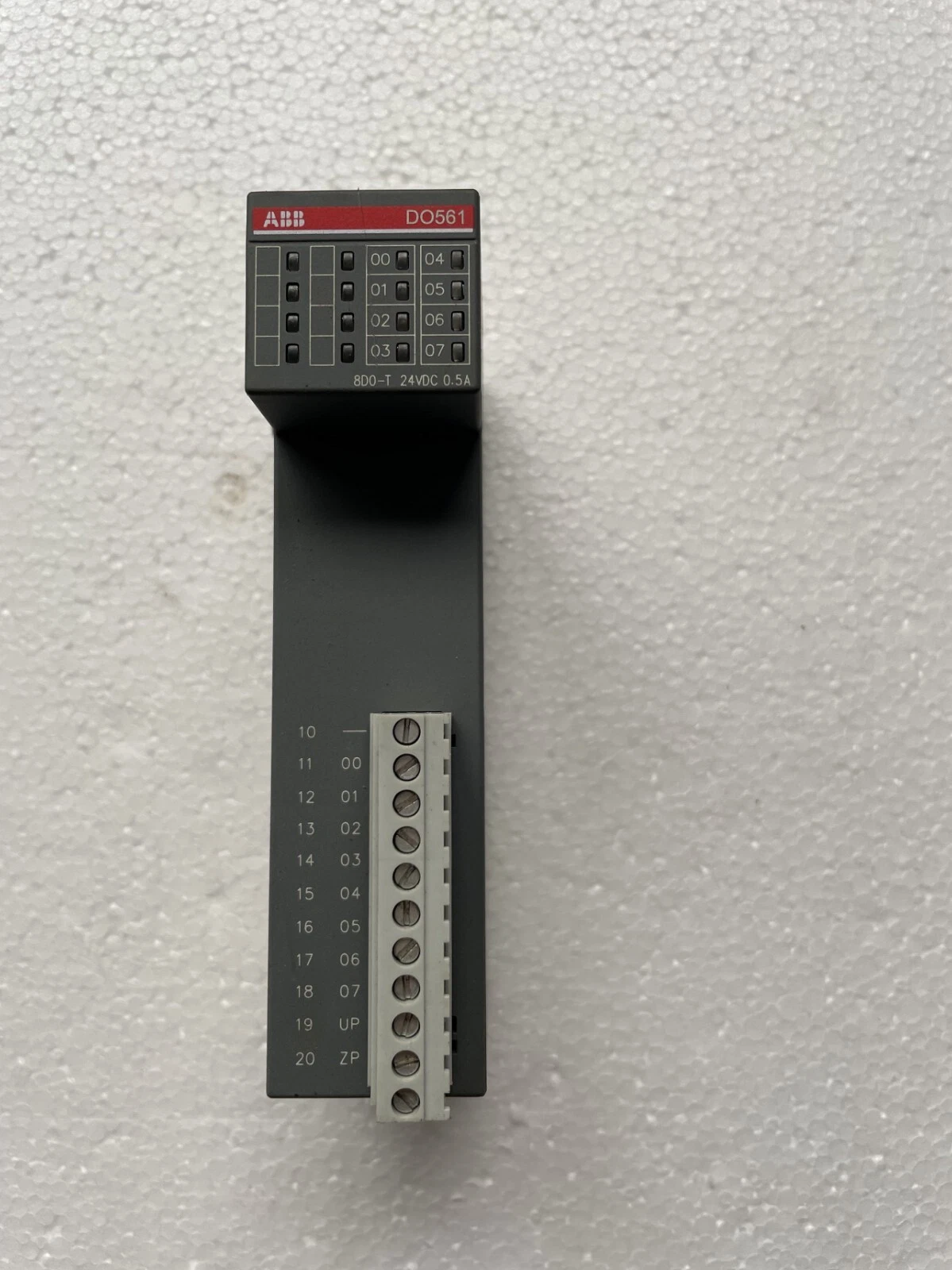 ABB do561 / DO561 Digital Output Module DO 561 B3 1TNE968902R2201
