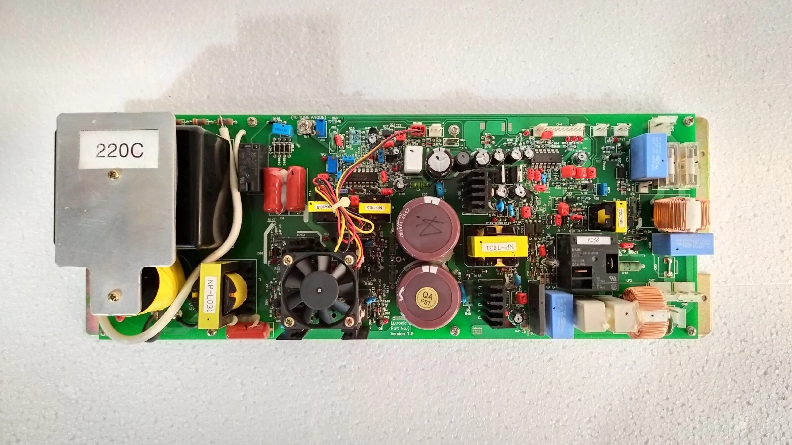 Lutronic Corp. p080200001 / P080200001 PCB