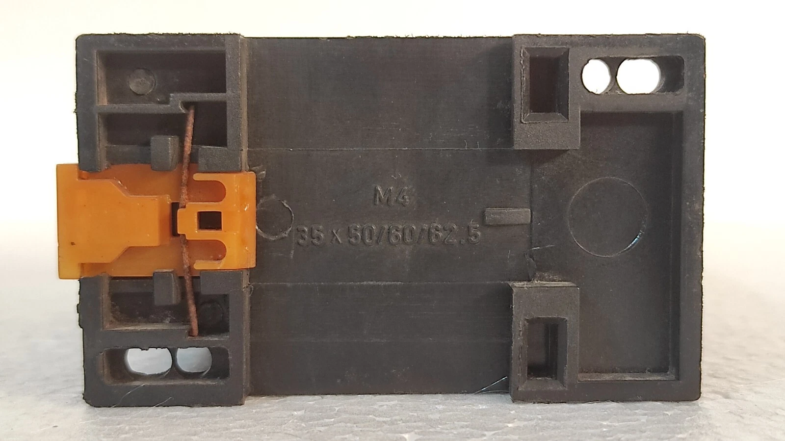 admin/uploads/uploads/siemens_7pu2240-1bg32-oz_eletimlot_6.webp
